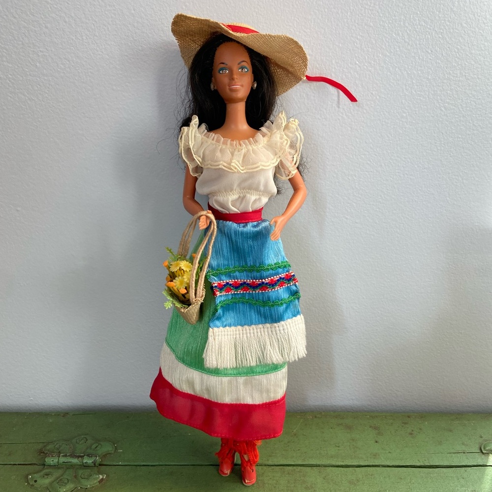 Vintage 1980 Italian Barbie